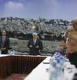 Presidente palestino anunciou nesta terça-feira que acordo de cessar-fogo foi estabelecido com Israel  Foto: Mohamad Torokman / Reuters