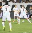Guerrero trombou com o árbitro na noite desta quarta-feira  Foto: Gilmar Ramos / Agência Lance