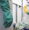 Médicos em treinamento contra o ebola; medicamento ZMapp é o principal coquetel disponível para tratá-lo  Foto: AP