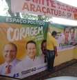 Banners em apoio à Alckmin dividem espaço com os de Marina Silva no comitê do PSB em Araçatuba, no interior de São Paulo  Foto: Chico Siqueira