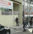 <p>Policial carregava um malote que seria para pagar funcionários da campanha, quando foi surpreendido por dois homens em uma moto</p>  Foto: Márcio Azevedo / Terra