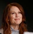 Julianne Moore já afirmou que lava seus cabelos ruivos com xampu e condicionador sem sulfato  Foto: Pool/ Getty Images
