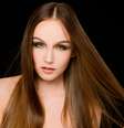 <p>Linha Keratin Intense da TRESemmé deixa os fios mais lisos mesmo após lavagem</p>  Foto: inchic/Shutterstock