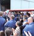 <p>No Aeroporto de Blumenau, Bombeiros fazem homenagem a soldado morto</p>  Foto: Jaime Batista da Silva / vc repórter