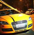 Carro da vítima estava estacionado em frente ao prédio , na zona oeste  Foto: Edison Temoteo / Futura Press