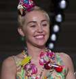 <p>Cantora Miley Cyrus em desfile durante a Semana de Moda de Nova York. 10/09/2014</p>  Foto: Lucas Jackson / Reuters