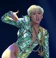 <p>A cantora sempre causa polêmica com suas performances no palco</p>  Foto: Simone Joyner / Getty Images 