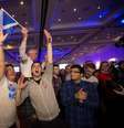 Os que votaram contra a independência comemoraram em um hotel em Glasgow  Foto: Matt Duhnam / AP