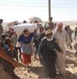 Milhares de sírios buscam refúgio na Turquia  Foto: Reuters