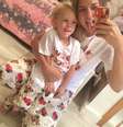 <p>M&atilde;e e filho posaram usando pijamas id&ecirc;nticos</p>  Foto: @cadantas/Instagram / Reprodução