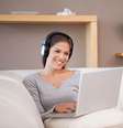A partir dos 25 anos, o gosto pelas músicas populares começa a diminuir  Foto: iStock