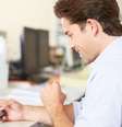 <p>Aplicativos para smartphone ajudam a alavancar a carreira profissional</p>  Foto: iStock