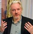 <p>O fundador do&nbsp;WikiLeaks Julian Assange durante entrevista coletiva na embaixada do Equador em Londres, em foto de arquivo de 18 de agosto de&nbsp;2014</p>  Foto: AP