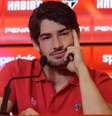 Alexandre Pato diz que quer ficar no São Paulo  Foto: Gabriela Biló / Futura Press