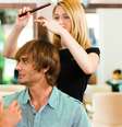 Mercado de produtos e serviços de beleza voltados para o público masculino cresce conforme os homens perdem a vergonha de investir no visual   Foto: Kzenon / Shutterstock