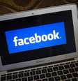 <p>O Facebook bloqueou um grande número de contas nas últimas semanas, incluindo de pessoas lésbicas, gays, bissexuais e transgêneros</p>  Foto: Eric Thayer / Reuters