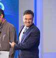 <p>Candidato Eduardo Jorge ao lado de Aécio Neves no debate eleitoral</p>  Foto: Erbs Jr. / FramePhoto