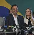 <p><span style="font-size: 15.1999998092651px;">Aécio concedeu entrevista coletiva no comitê central da campanha, no centro de Belo Horizonte</span></p>  Foto: Agência Brasil