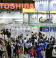 Últimas novidades da tecnologia no Japão vão das TVs 4K a wearables, além de robôs  Foto: Kimimasa Mayama / EFE