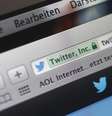 <p>"Depois que começamos a cancelar seus perfis, algumas pessoas filiadas à organização passaram a usar o Twitter para declarar que os seus empregados e dirigentes devem ser assassinados", contou o CEO da rede social</p>  Foto: Kai Pfaffenbach / Reuters