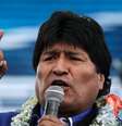 <p>Evo Morales, deve se reeleger para um terceiro mandato para o período 2015-2020 com um apoio nas urnas de entre 59,5% e 61%</p>  Foto: David Mercado (BOLIVIA - Tags: POLITICS ELECTIONS HEADSHOT) - RTR49GI8 / Reuters