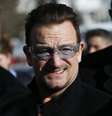 Cantor Bono, do U2, chega ao Fórum Econômico Mundial, em Davos, na Suíça, na Suíça, em janeiro. 23/01/2014  Foto: Denis Balibouse / Reuters