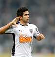 <p>Guilherme espera ouvir o "sim" da diretoria do Atlético-MG e permanecer na equipe mineira</p>  Foto: Ramon Bitencourt / Agência Lance
