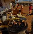 Carne de animais silvestres é bastante comum em países africanos que não têm recursos  Foto: Brent Stirton / Getty Images 