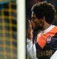 <p>Luiz Adriano relata ofensas racistas após mandar beijo para filha</p>  Foto: Maxim Malinosky / AFP