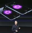 <p>Tim Cook (CEO da Apple) e Ma Kai (vice-premiê chinês) conversaram sobre a "proteção de informações de usuários" e sobre "a cooperação de informações e comunicações"</p>  Foto: Robert Galbraith / Reuters