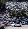 <p>Carros financiados em pátio na rodovia Raposo Tavares, em São Paulo</p>  Foto: Paulo Whitaker / Reuters