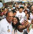 <p>Luiz Fernando Pezão (PMDB), durante a campanha que acabou por lhe sagrar governador do Rio de Janeiro</p>  Foto: Fernando Maia / Divulgação