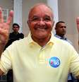 José Melo (Pros) foi condenado por compra de votos nas eleições de 2014, quando foi reeleito no segundo turno com 55,5% dos votos  Foto: Edmar Barros / Futura Press