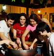 A agência Bonito Way leva turistas para cozinhar doce de leite em Bonito, no Mato Grosso do Sul  Foto: Bonito Way / Divulgação 
