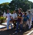 Amigos e familiares se despediram dos jovens e professores mortos no acidente   Foto: Talita Zaparolli / Especial para Terra
