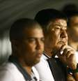 Joel Santana assiste ao jogo entre Vasco e Paraná  Foto: Geraldo Bubniak / Gazeta Press