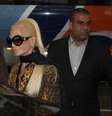 Donatella Versace aposta em rabo de cavalo com cabelo liso   Foto: AgNews