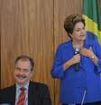 <p>O ministro-chefe da Casa Civil, Aloizio Mercadante, Dilma Rousseff e o presidente do PSD, Gilberto Kassab</p>  Foto: Antonio Cruz / Agência Brasil