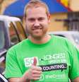 <p>Zach Zehnder (foto), pastor da igreja "The Cross" em Mount Dora, queria superar o recorde anterior do Guinness, cifrado em 48 horas e 31 minutos e realizado por Vickrant Mahajan na &Iacute;ndia</p>  Foto: Facebook / Reprodução