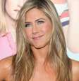 <p>Jennifer Aniston aposta em ioga e alimentação saudável</p>  Foto: Getty Images 