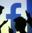 <p>Tudo aquilo que a pessoa vê usando o Facebook pelo iPhone é armazenado no celular, isso pode causar lentidão</p>  Foto: Dado Ruvic / Reuters