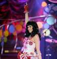 <p>Katy Perry, John Legend e System of a Dow são artistas confirmados para o Rock in Rio 2015</p>  Foto: Getty Images 