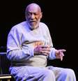 <p>"Um homem não deveria responder insinuações", disse Cosby</p>  Foto: Gerardo Mora / Getty Images 