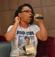 <p>Maria de Fátima Silva, mãe de Douglas Rafael da Silva Pereira</p>  Foto: Antônio Cruz / Agência Brasil