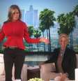 Jennifer Aniston faz piada com Kim Kardashian durante programa  Foto: ellentube / reprodução
