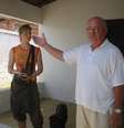 <p>Padre Jan Mathieu Van Dael, da ordem dos sacerdotes Sagrado Coração de Jesus (SCJ), é responsável há mais de 20 anos pelo Sítio Esperança da Criança, na praia de Pernambuco, em Caucaia, próximo a Fortaleza (CE)</p>  Foto: Torill Hallien/Noruega / Divulgação