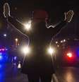 <p>Primeiros protestos começaram em 9 de agosto, quando Brown foi morto pelo policial Darren Wilson</p>  Foto: Reuters en español