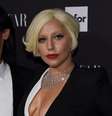 <p>Gaga diz que passou por coisas horríveis, mas hoje é capaz de rir delas</p>  Foto: Getty Images 
