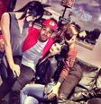 Chris Brown posta foto com irmãs Kardashian  Foto: Instagram / Reprodução