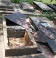 <p>L&aacute;pides e t&uacute;mulos do cemit&eacute;rio&nbsp;judeu da prov&iacute;ncia de Santiago del Estero foram encontrados destru&iacute;dos por&nbsp;funcion&aacute;rios da limpeza&nbsp;</p>  Foto: Twitter